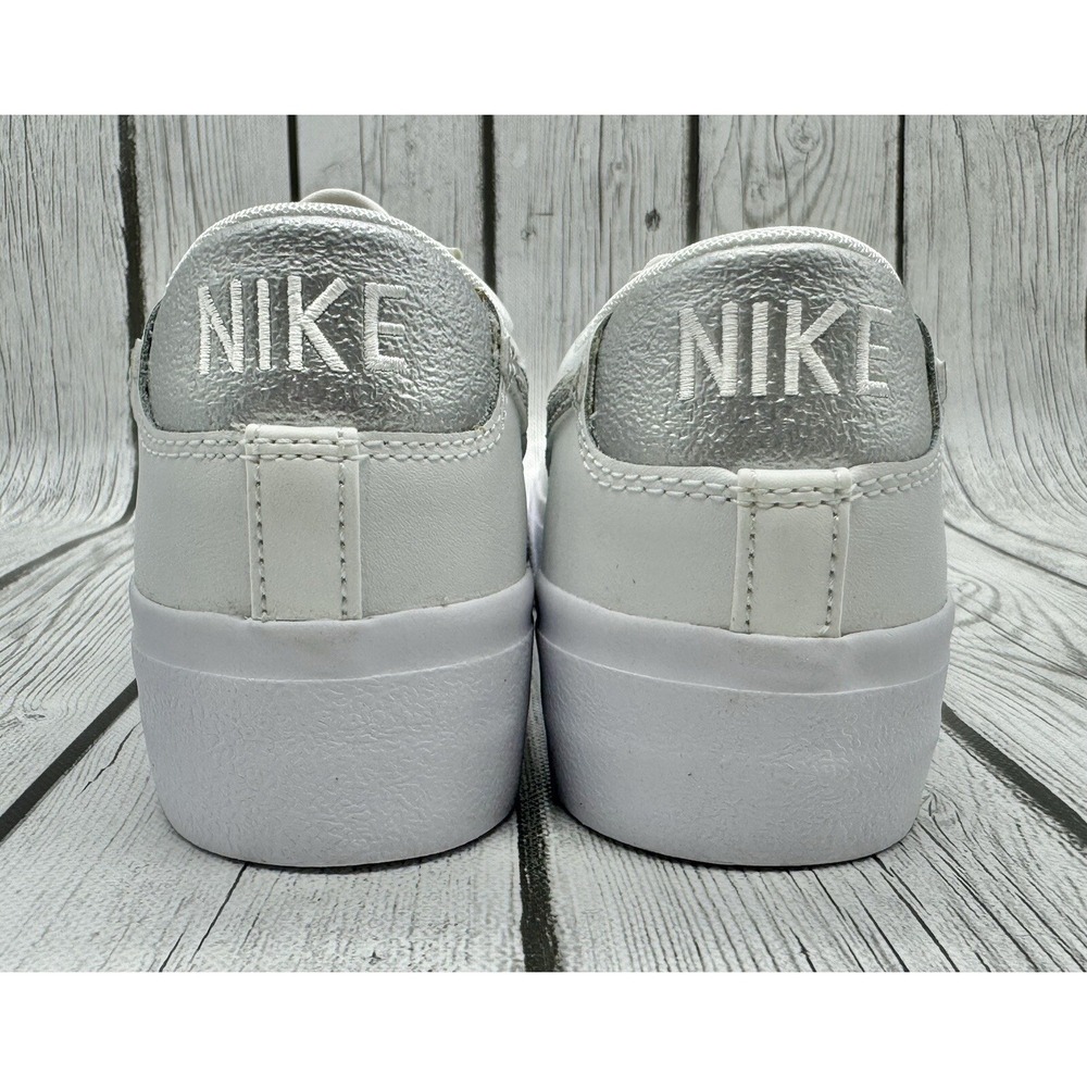 Size 7 - Nike Women's Blazer Low Platform White Metallic Silver DQ7571 101 - Picture 2 of 8